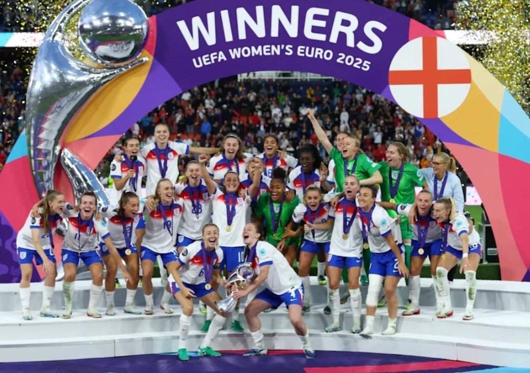 Les Lionnes rugissent à nouveau ! L’Angleterre Sacrée Championne de l’Euro Féminin 2025 après un Duel Épique contre l’Espagne !